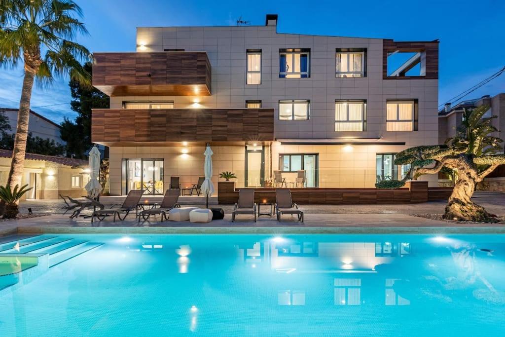 5 Stelle Piscina, Jacuzzi, Wifi - 2 Min Dal Mare Leilighet Miami Playa Eksteriør bilde